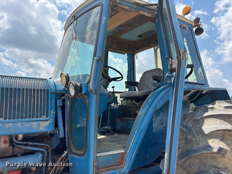 image for item OB9678 Ford TW-30 tractor