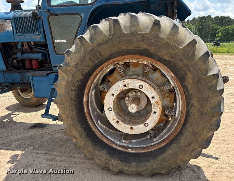 image for item OB9678 Ford TW-30 tractor