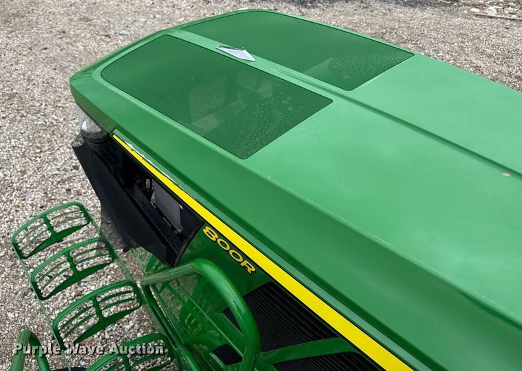 image for item YA0526 2025 John Deere 800R spreader