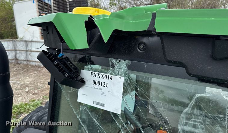 image for item YA0526 2025 John Deere 800R spreader