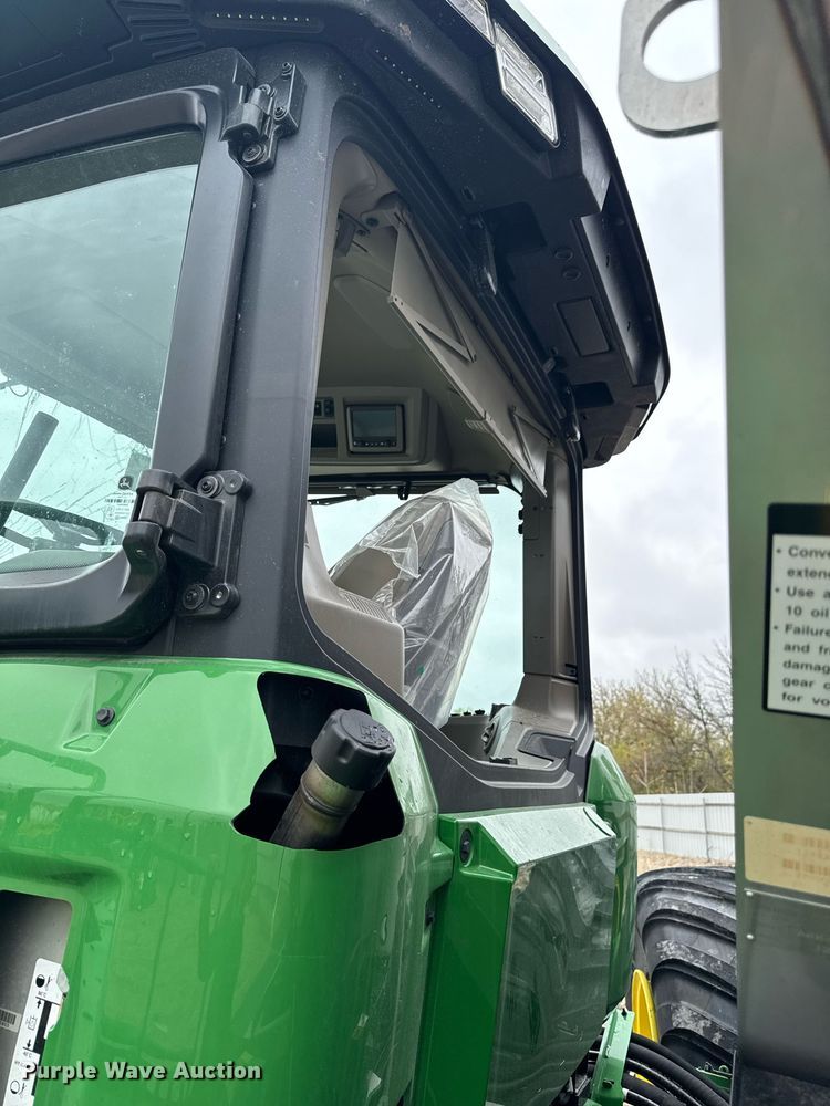 image for item YA0526 2025 John Deere 800R spreader