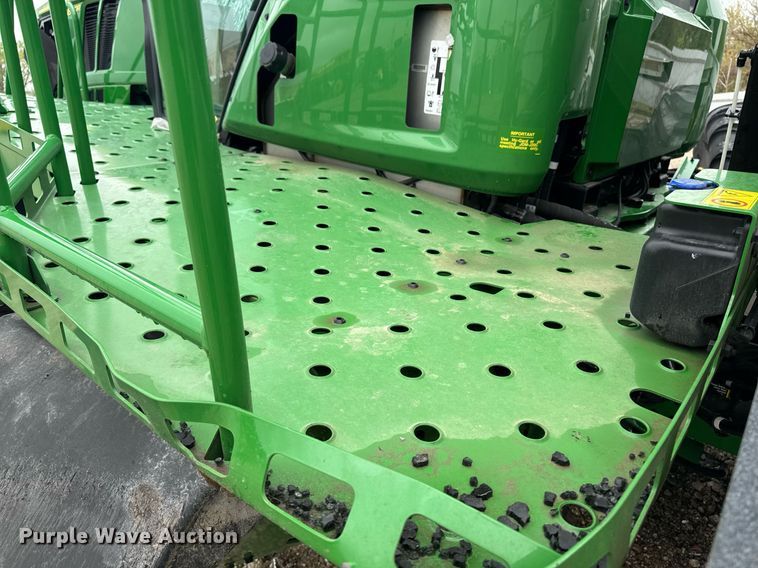 image for item YA0526 2025 John Deere 800R spreader