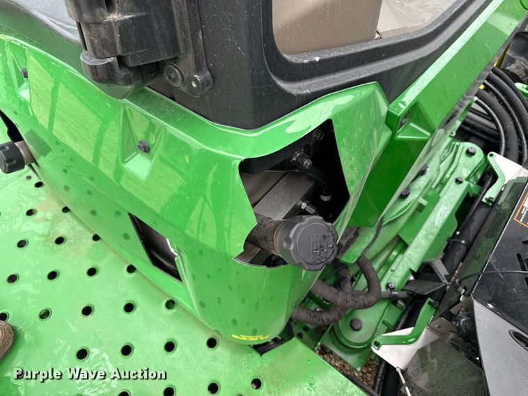 image for item YA0526 2025 John Deere 800R spreader