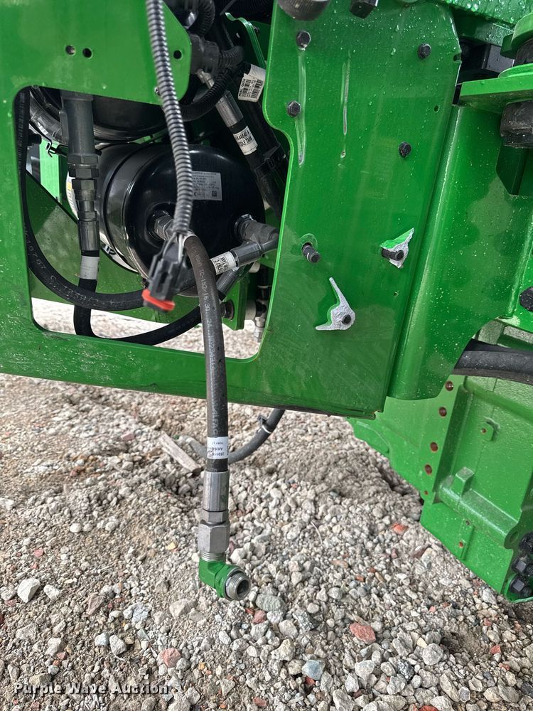 image for item YA0526 2025 John Deere 800R spreader