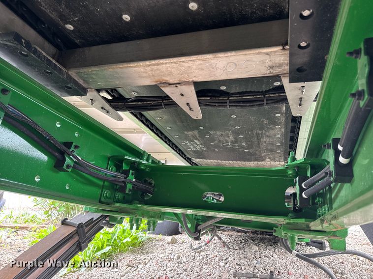 image for item YA0526 2025 John Deere 800R spreader