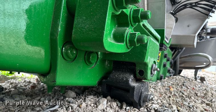 image for item YA0526 2025 John Deere 800R spreader