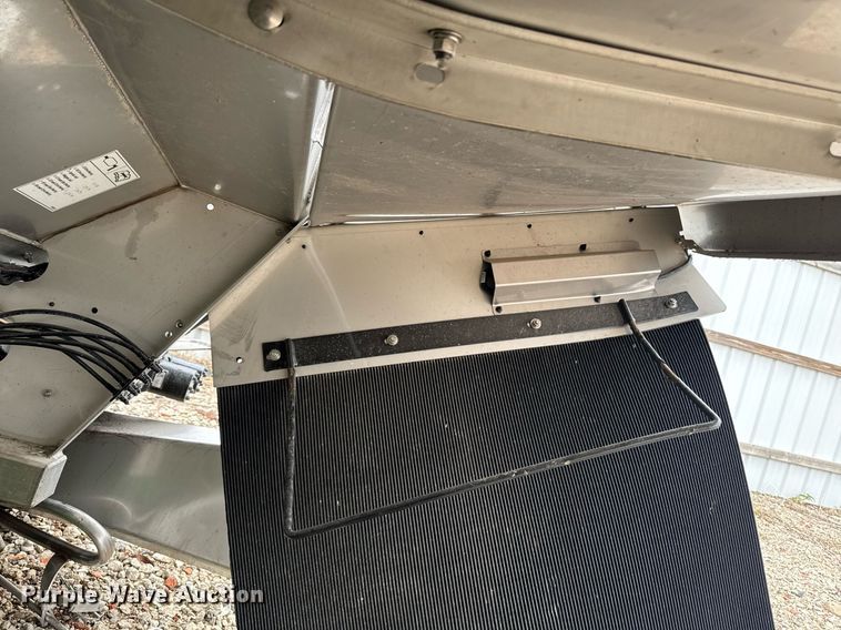 image for item YA0526 2025 John Deere 800R spreader