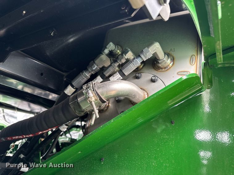 image for item YA0526 2025 John Deere 800R spreader