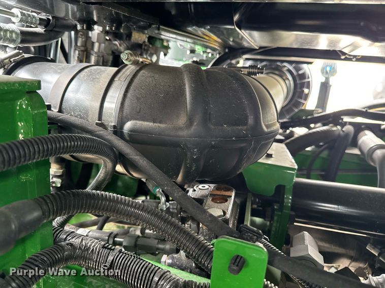 image for item YA0526 2025 John Deere 800R spreader