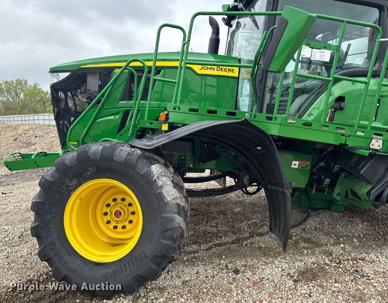 image for item YA0526 2025 John Deere 800R spreader