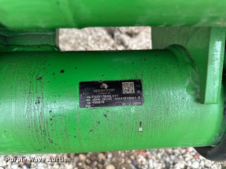 image for item YA0526 2025 John Deere 800R spreader