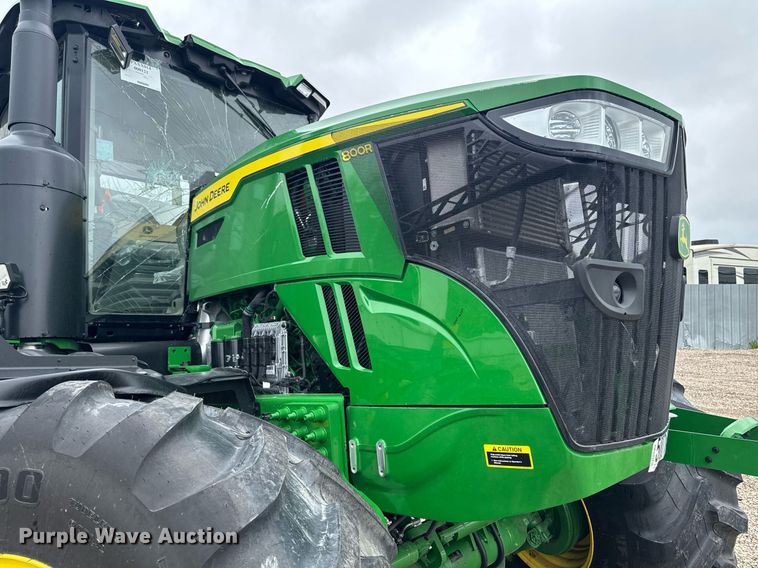 image for item YA0526 2025 John Deere 800R spreader