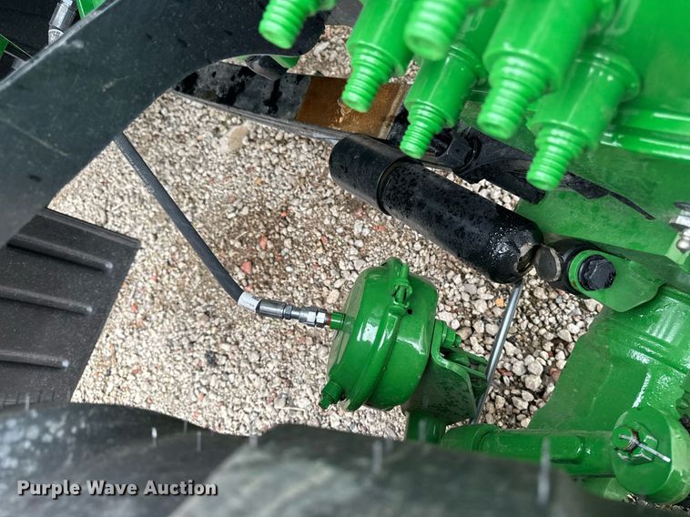 image for item YA0526 2025 John Deere 800R spreader