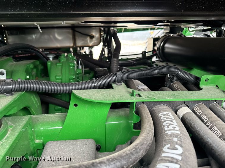 image for item YA0526 2025 John Deere 800R spreader