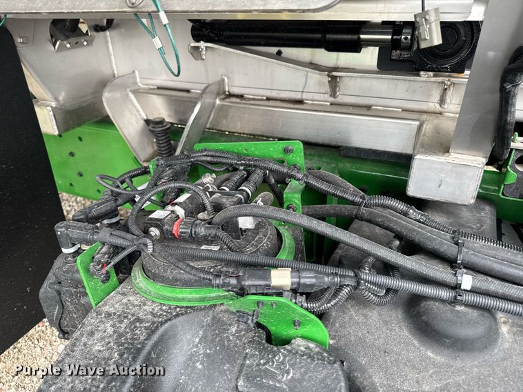 image for item YA0526 2025 John Deere 800R spreader