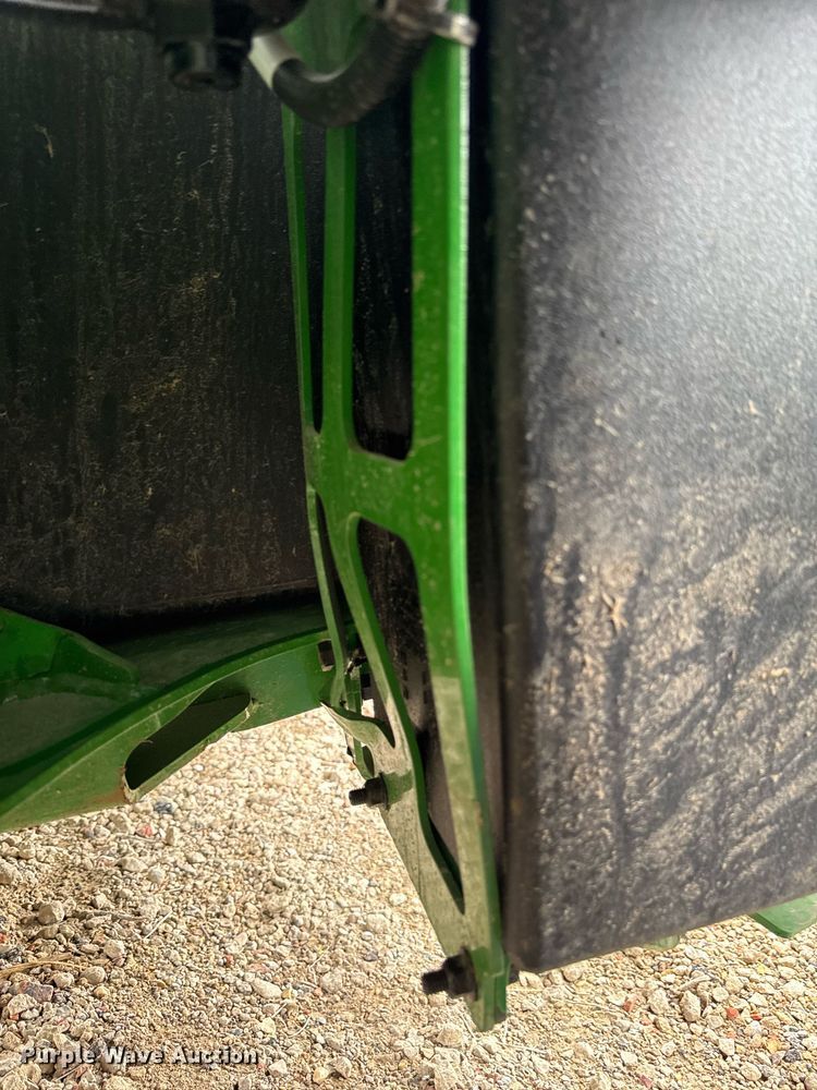 image for item YA0526 2025 John Deere 800R spreader