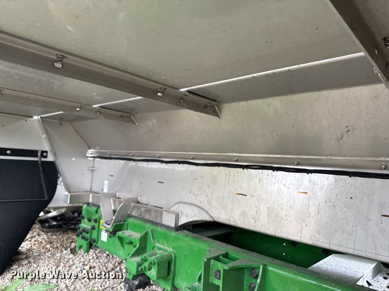 image for item YA0526 2025 John Deere 800R spreader