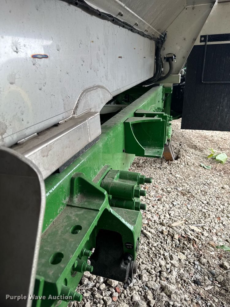 image for item YA0526 2025 John Deere 800R spreader