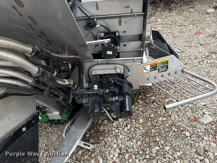 image for item YA0526 2025 John Deere 800R spreader