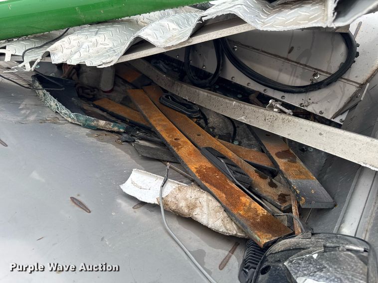 image for item YA0526 2025 John Deere 800R spreader