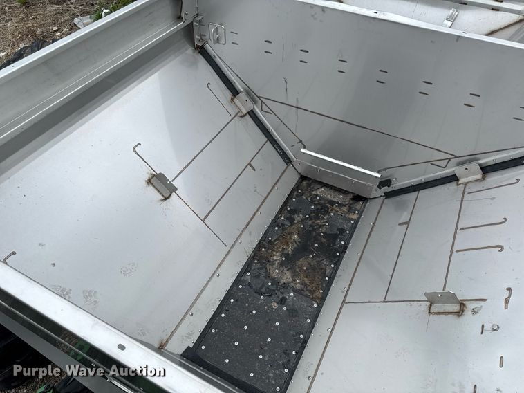 image for item YA0526 2025 John Deere 800R spreader