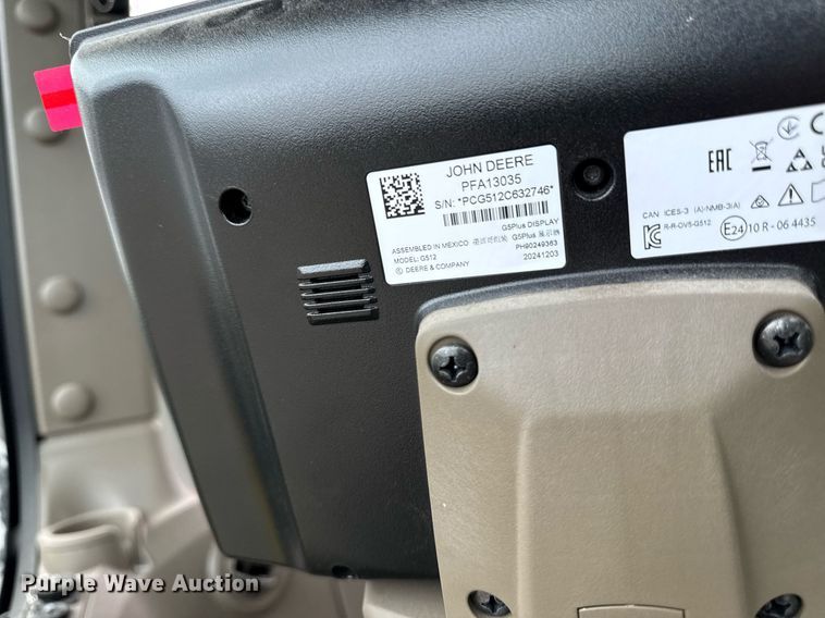 image for item YA0526 2025 John Deere 800R spreader