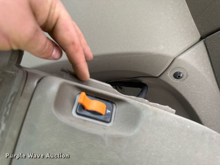 image for item YA0526 2025 John Deere 800R spreader