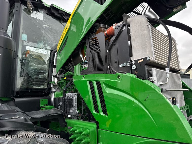 image for item YA0526 2025 John Deere 800R spreader