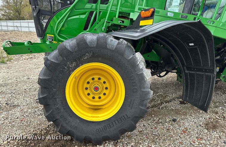 image for item YA0526 2025 John Deere 800R spreader