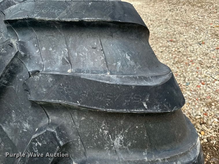 image for item YA0526 2025 John Deere 800R spreader