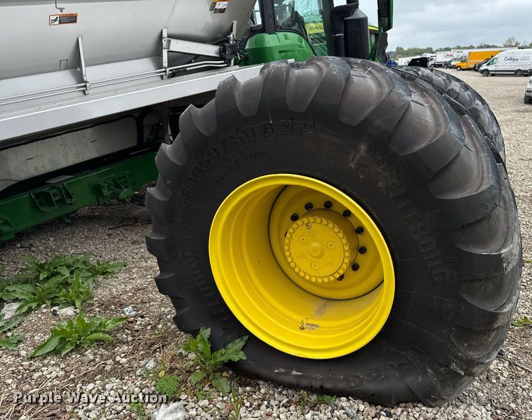 image for item YA0526 2025 John Deere 800R spreader