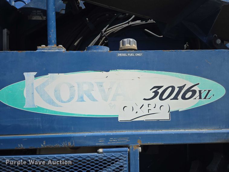 image for item YA0538 2006 Oxbo Korvan 3016 XL grape harvester