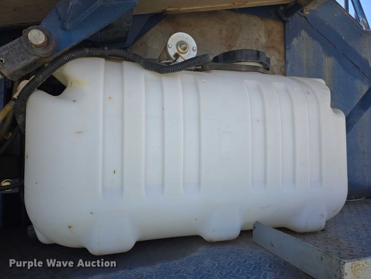 image for item YA0538 2006 Oxbo Korvan 3016 XL grape harvester