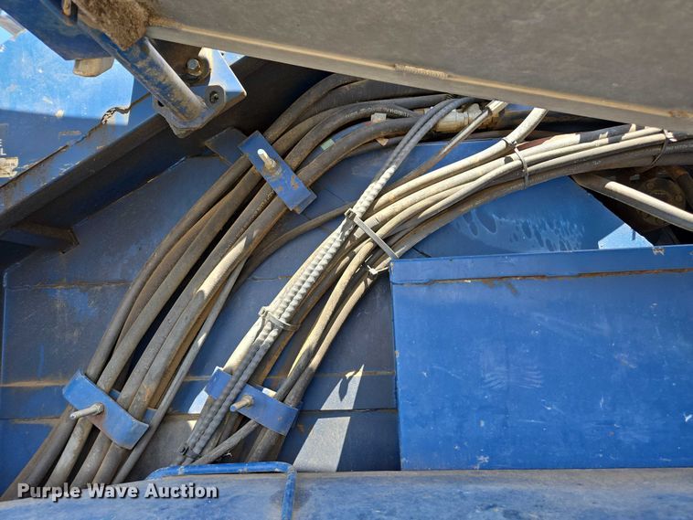 image for item YA0538 2006 Oxbo Korvan 3016 XL grape harvester