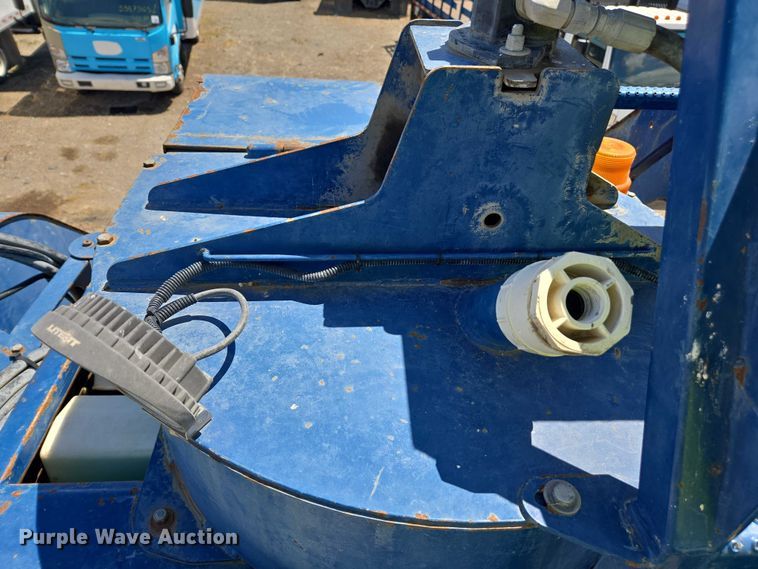 image for item YA0538 2006 Oxbo Korvan 3016 XL grape harvester