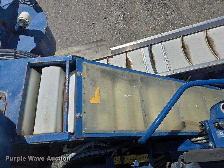 image for item YA0538 2006 Oxbo Korvan 3016 XL grape harvester