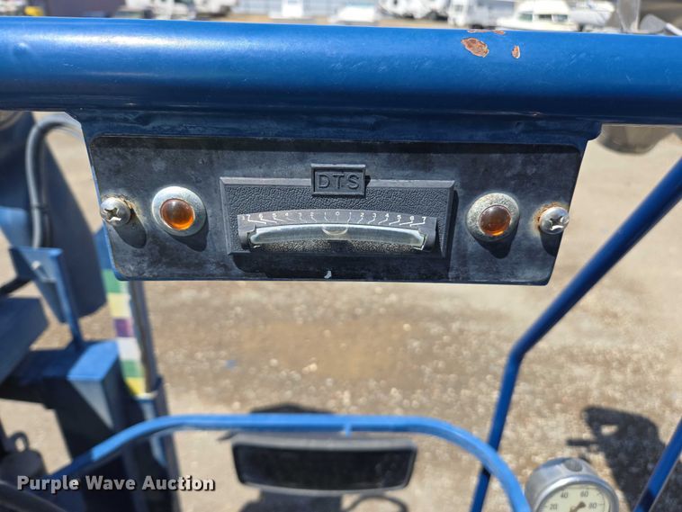 image for item YA0538 2006 Oxbo Korvan 3016 XL grape harvester