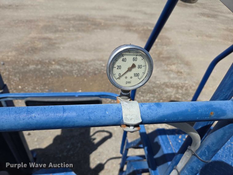 image for item YA0538 2006 Oxbo Korvan 3016 XL grape harvester