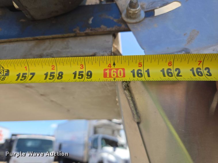 image for item YA0538 2006 Oxbo Korvan 3016 XL grape harvester