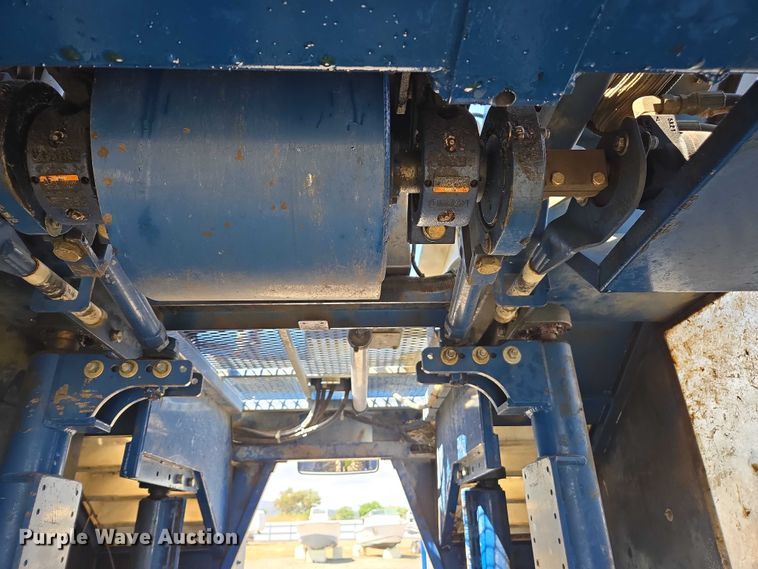 image for item YA0538 2006 Oxbo Korvan 3016 XL grape harvester