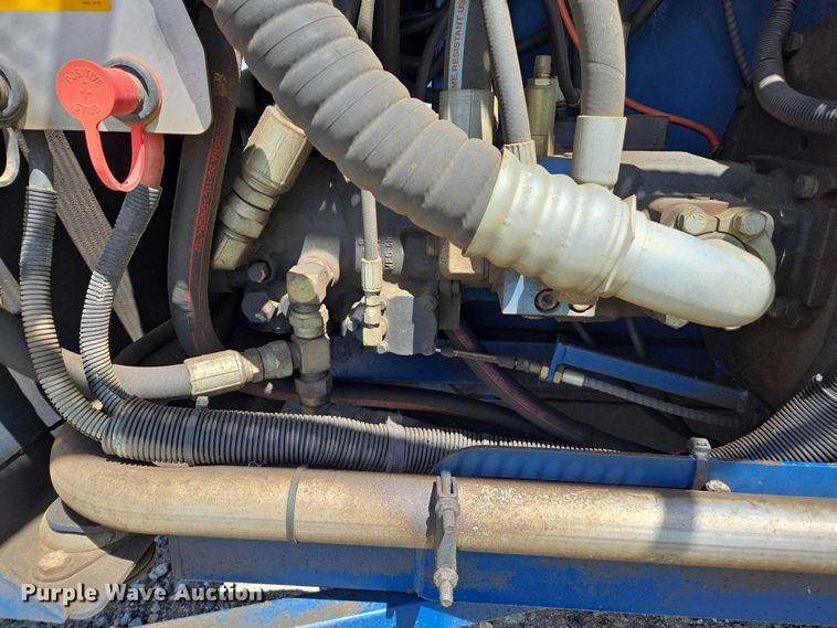 image for item YA0538 2006 Oxbo Korvan 3016 XL grape harvester