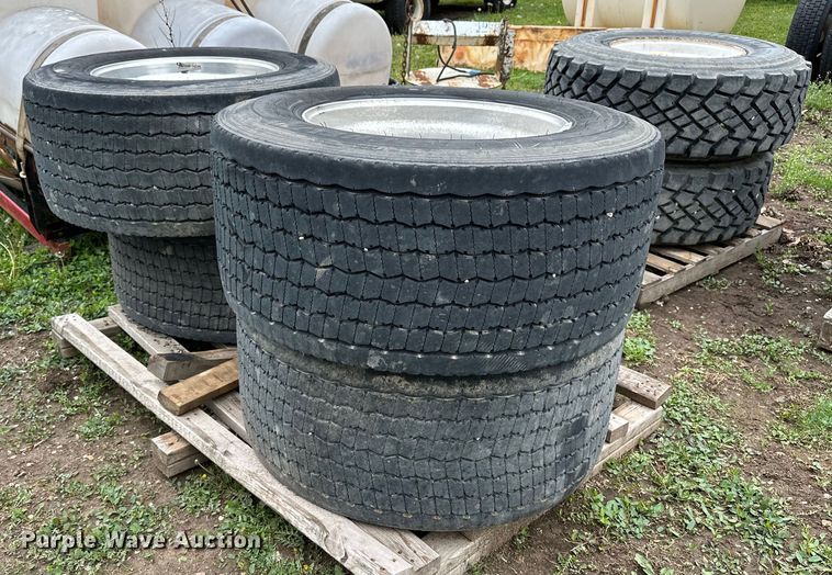 image for item DF8481 (4) Michelin tires and wheels