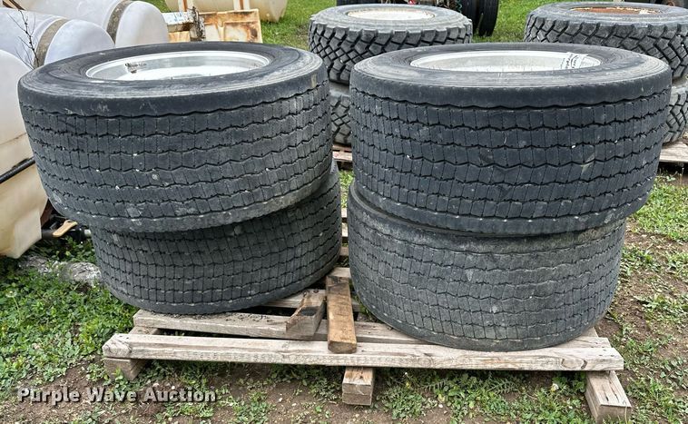 image for item DF8481 (4) Michelin tires and wheels