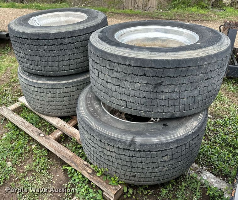 image for item DF8481 (4) Michelin tires and wheels