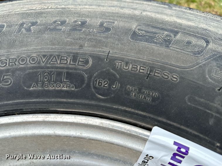 image for item DF8481 (4) Michelin tires and wheels