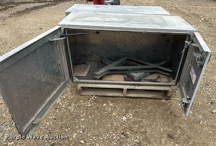 image for item DF8494 (2) toolboxes