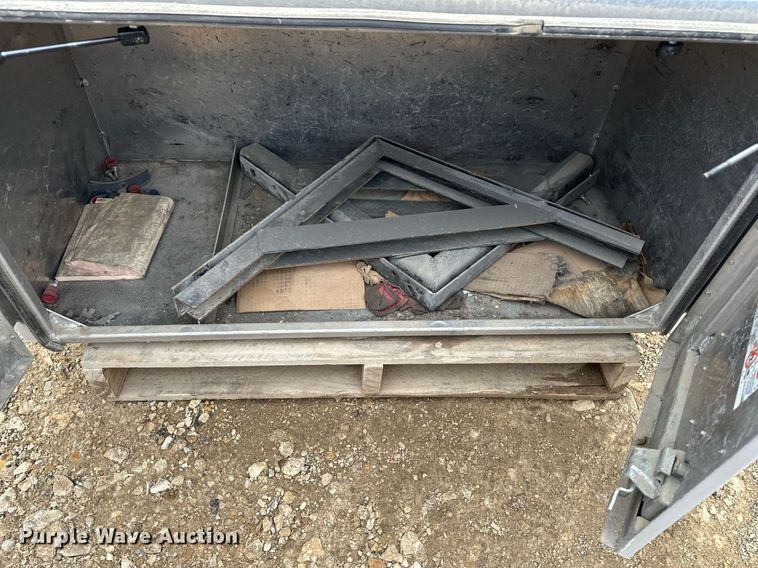 image for item DF8494 (2) toolboxes