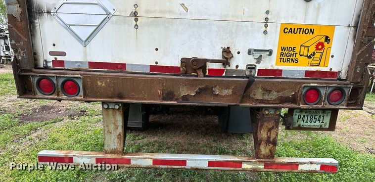 image for item DF8497 2009 Wabash dry van trailer