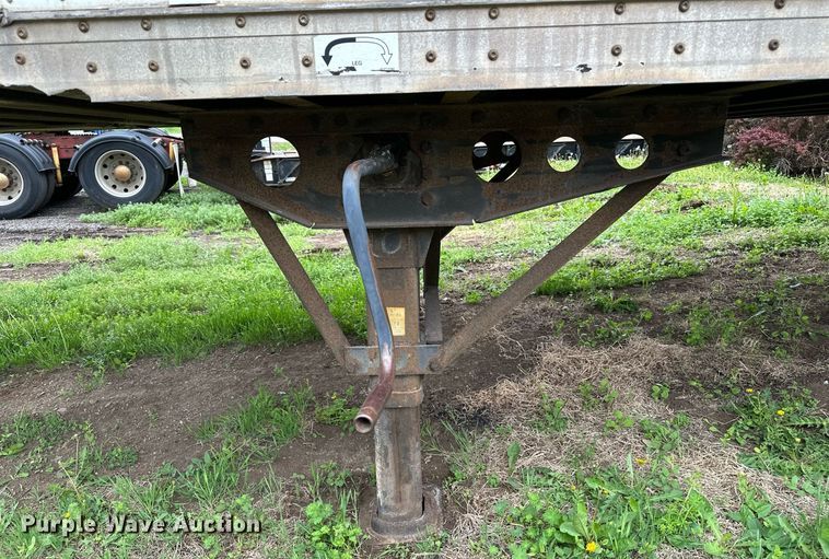 image for item DF8497 2009 Wabash dry van trailer
