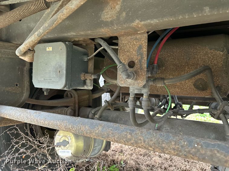 image for item DF8497 2009 Wabash dry van trailer